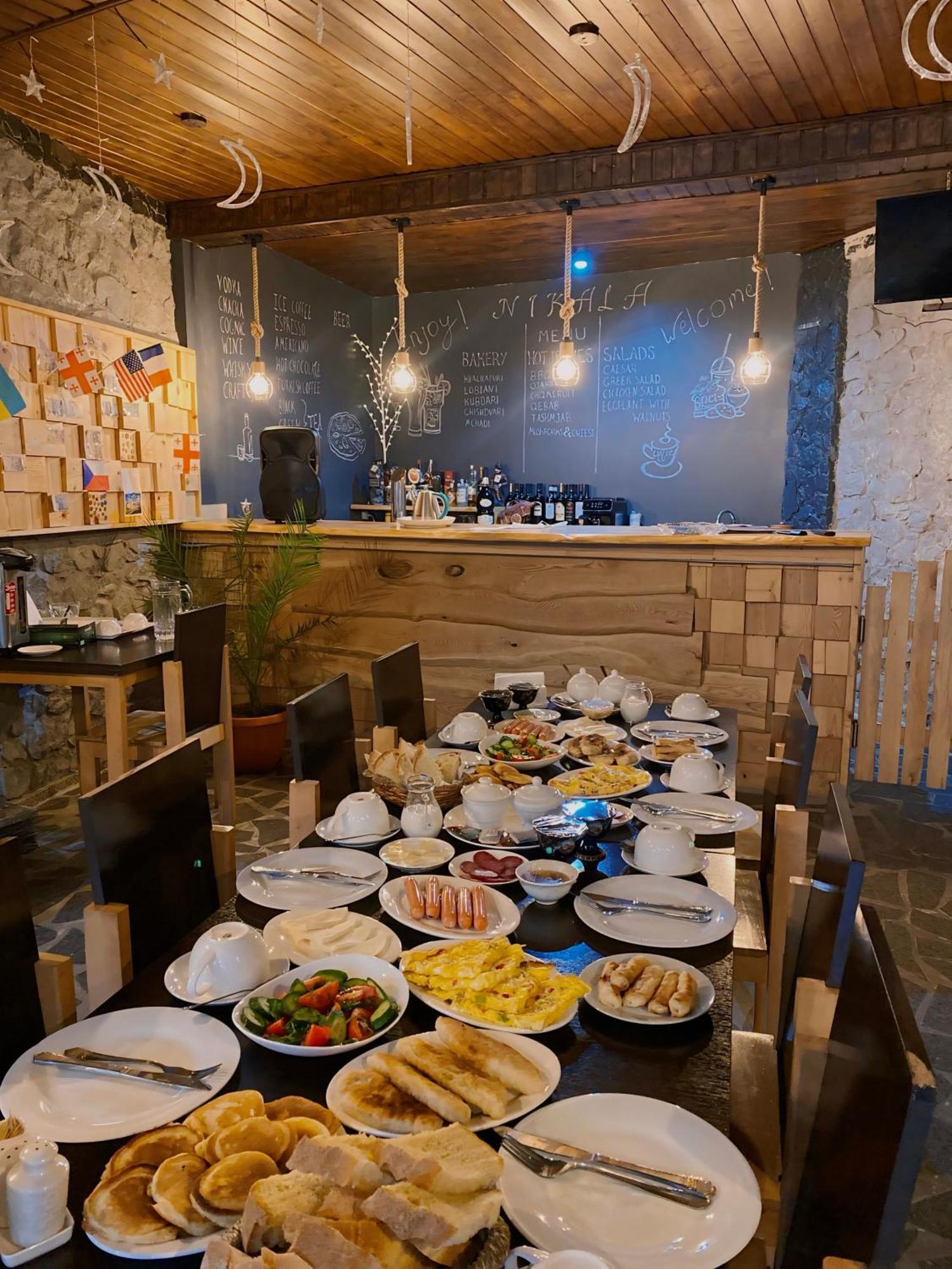 Guest House Nikala เมสเตีย ภายนอก รูปภาพ