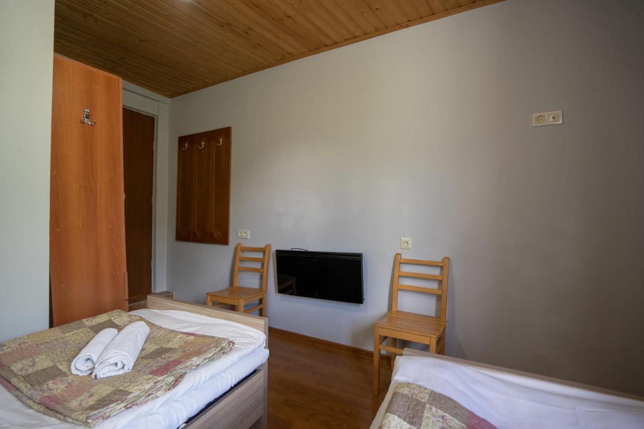 Guest House Nikala เมสเตีย ภายนอก รูปภาพ