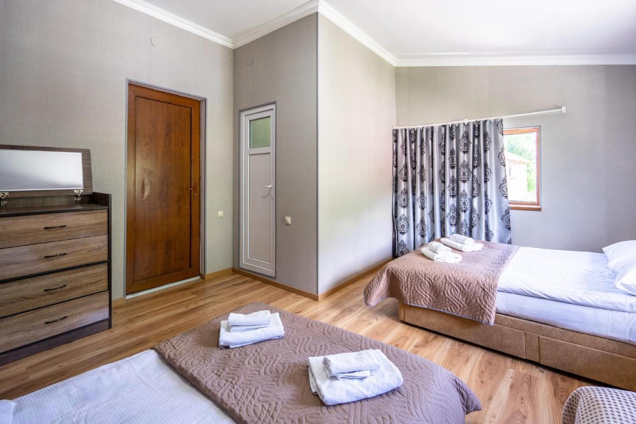 Guest House Nikala เมสเตีย ภายนอก รูปภาพ